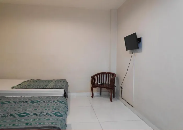 Oyo 90096 Tiana Hotel 2*