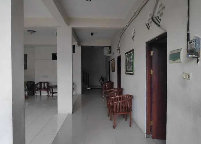 Oyo 90096 Tiana Hotel