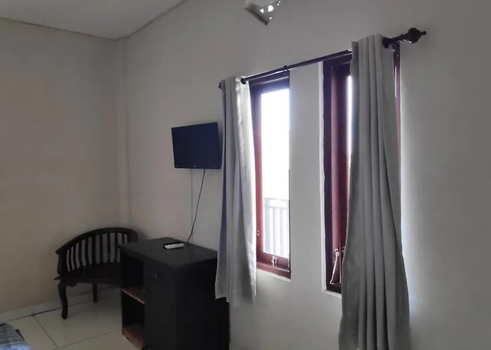 Hotel Oyo 90096 Tiana Denpasar (Bali)