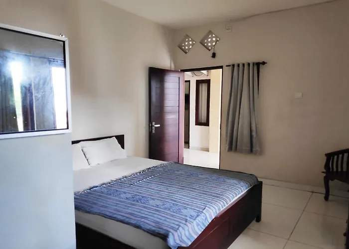 Oyo 90096 Tiana Hotel